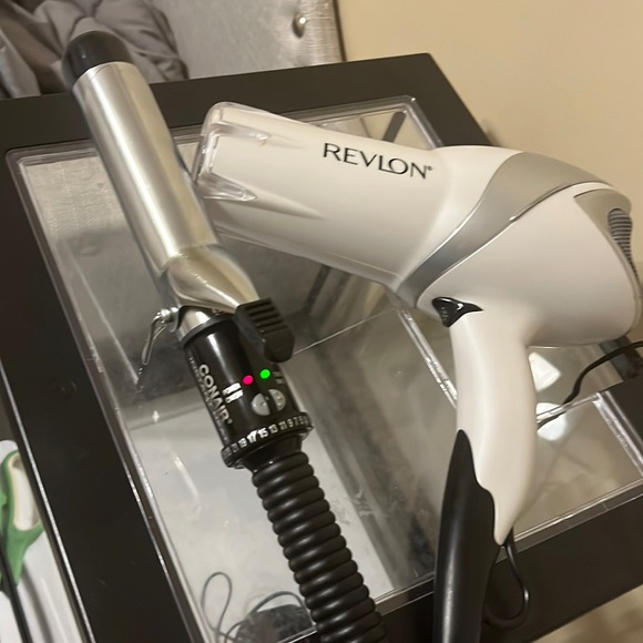 Beauty Bundle- hair dryer- curling iron AND Scunci Bobby Pins - Picture 3 of 10